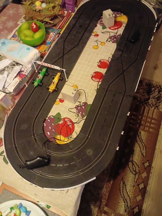 Соц игра от ГДР писта с колички