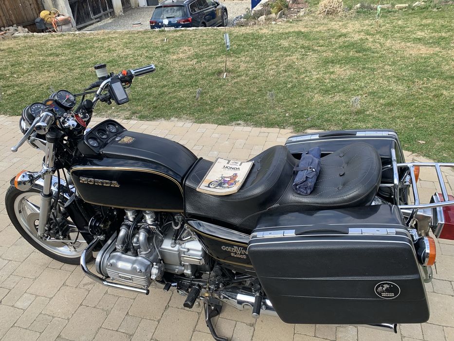 Honda GL1000 GoldWing