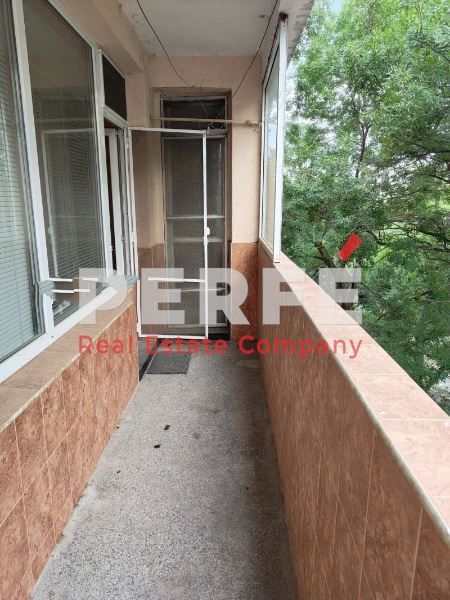 Продава се Тристаен апартамент в Бургас, Лазур - 91 кв.м за 2253 €/кв.м - Снимка #7