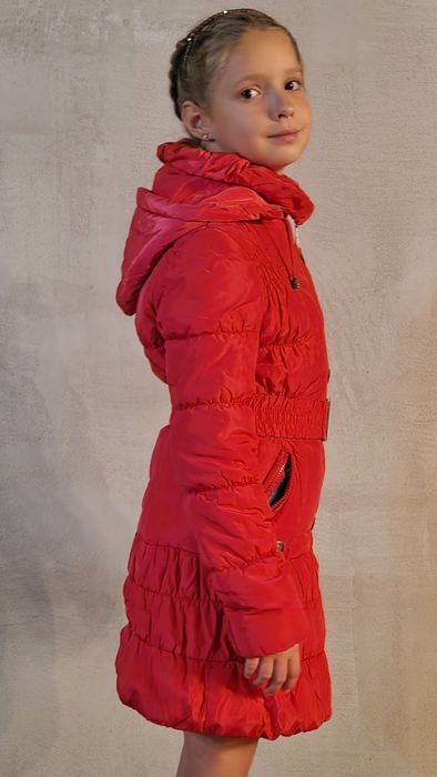 Продам куртку-пальто для девочки на рост 135-146