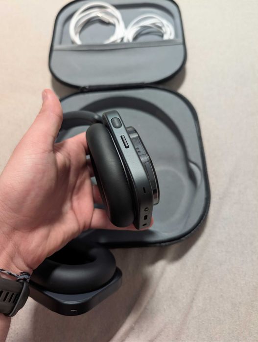 Casti Wireless Nothing Headphones One 1 Neagru aproape noi
