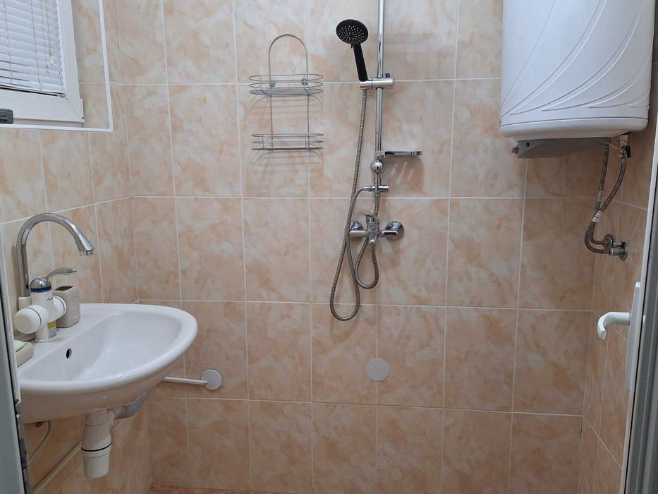 Продава се Двустаен апартамент в Габрово, Център - 57 кв.м за 1050 €/кв.м - Снимка #4