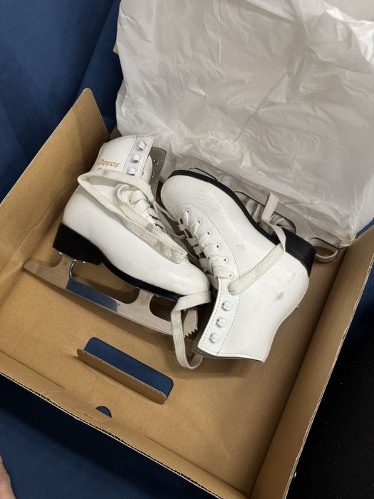 Коньки зимние новые