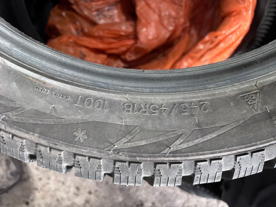 Продам зимние шины 245/45/18 sailun