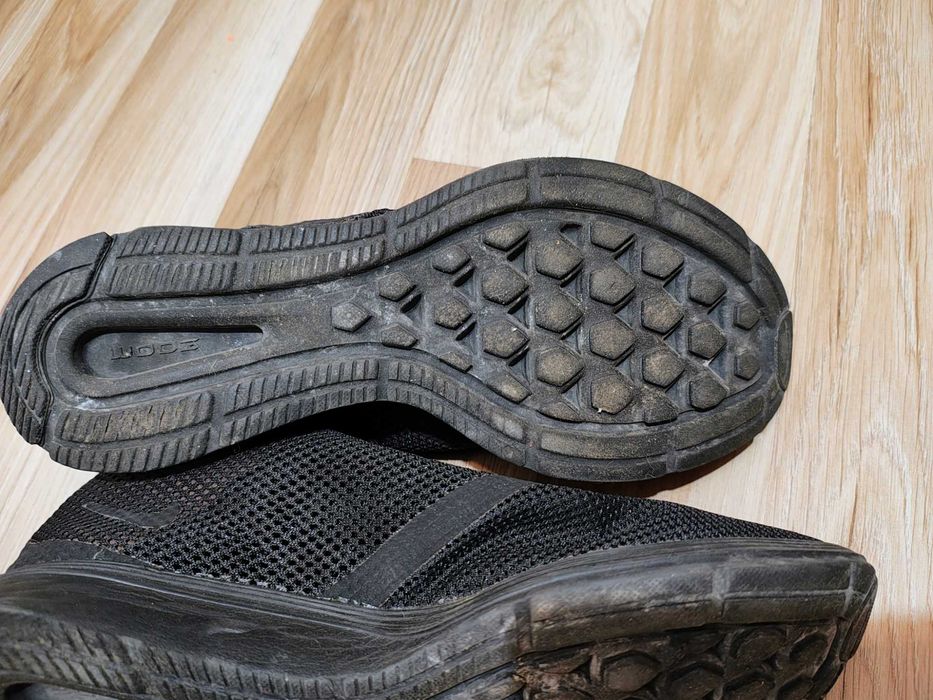 Adidasi Nike Strike nr 44 Asics