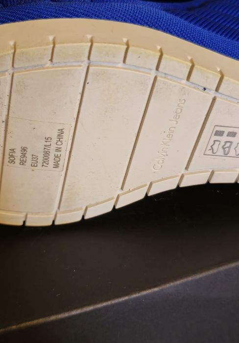 Calvin Klein оригинални дамски сандали на платформа