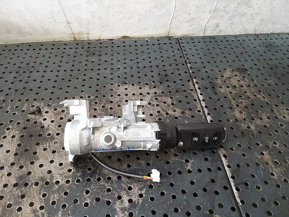 Contact auto cu cheie skoda superb 2 3t facelift 1k0905851