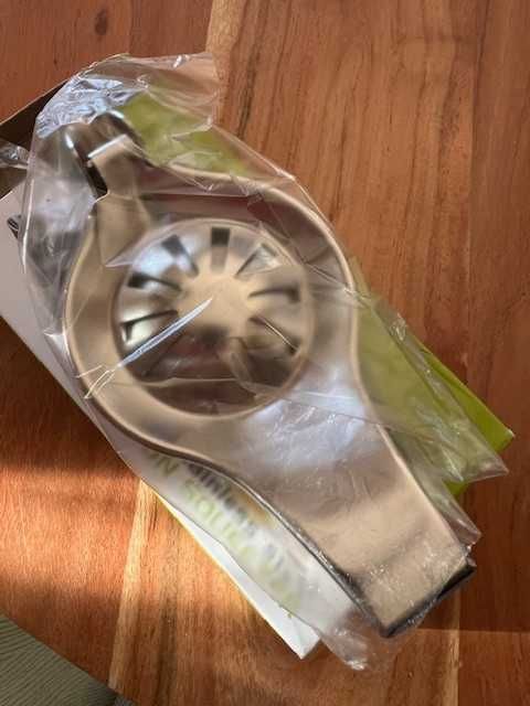 Ръчна преса за лимон за чай