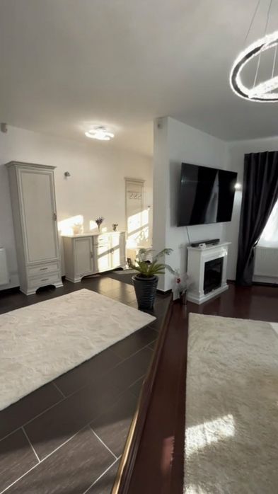 Vilă cu piscină, 4 dormitoare - Arad, Zimandcuz - 0% comision