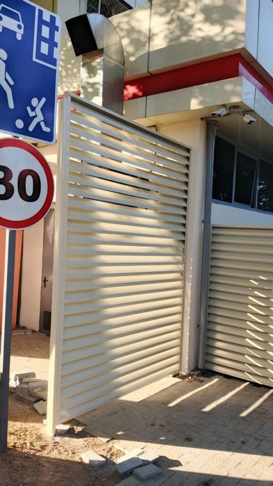 Современные жалюзи-заборы — стиль будущего уже сегодня
Надежность, эст