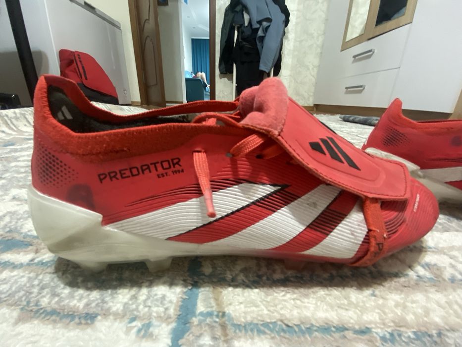 Бутсы Adidas Predator