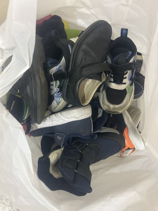 Отдам обувь бесплатнт