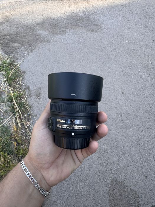 Nikon d5200+tamron 70/300-4/5,6+nikon 50mm 1,8+ доста аксесоари