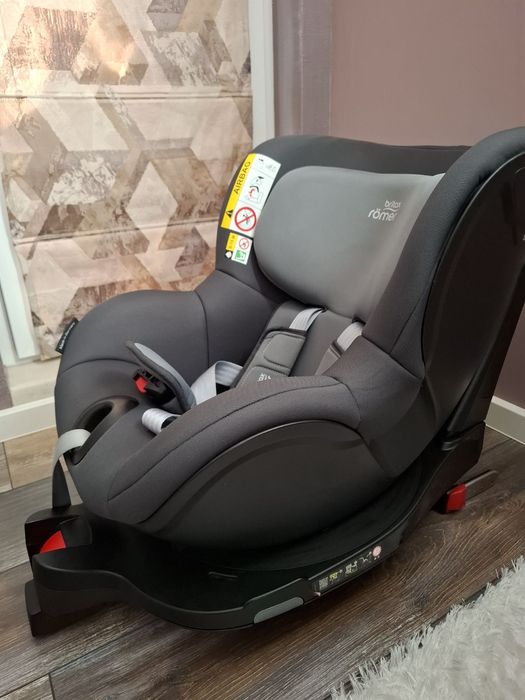 Продавам детско столче Britax Romer I size
