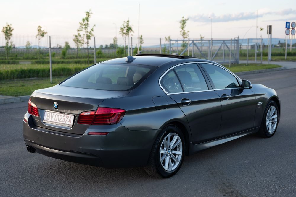 BMW Seria 5 520d M-Sport B47 Trapa LED Hi-Fi Ceasuri Digitale xDrive