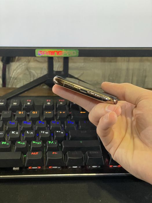 iPhone 11 pro 256ГБ