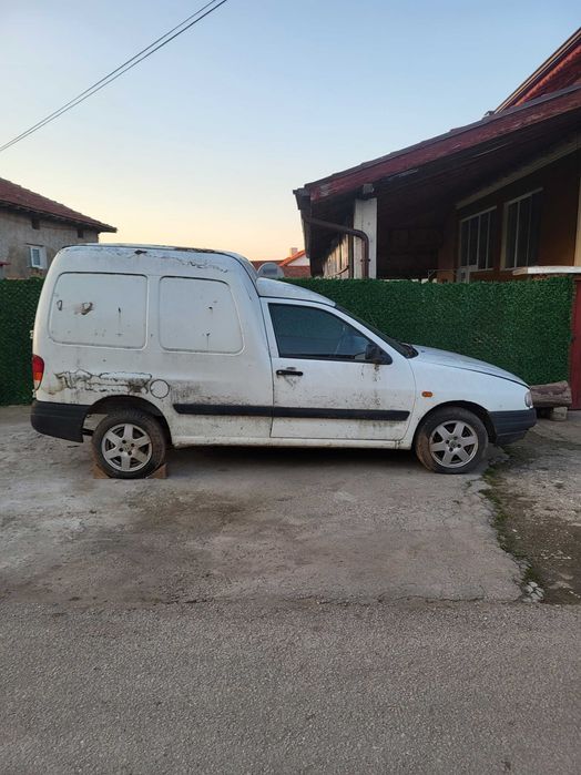 Продава seat inca 1.9 diesel се цяла може и на части