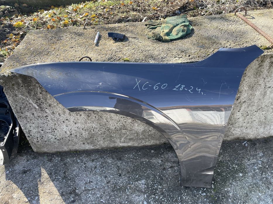 Ляв калник за Volvo XC60 Волво ХЦ60  2018-2024г