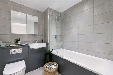 Срочно сдается люксовая квартира в жк ГРИНВИЧ!