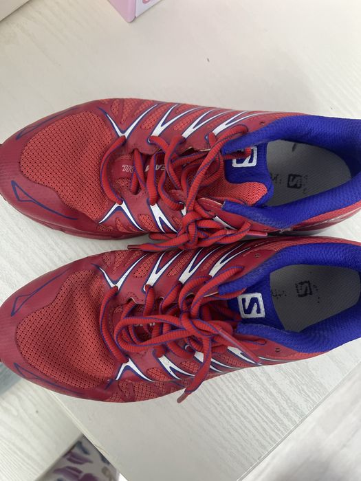 Кроссовки для бега