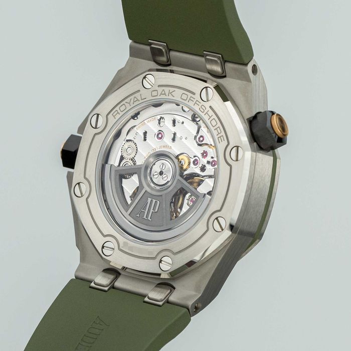 Audemars Piguet Royal Oak Offshore Diver 15720ST.OO.A052CA.01 Khaki Green dial