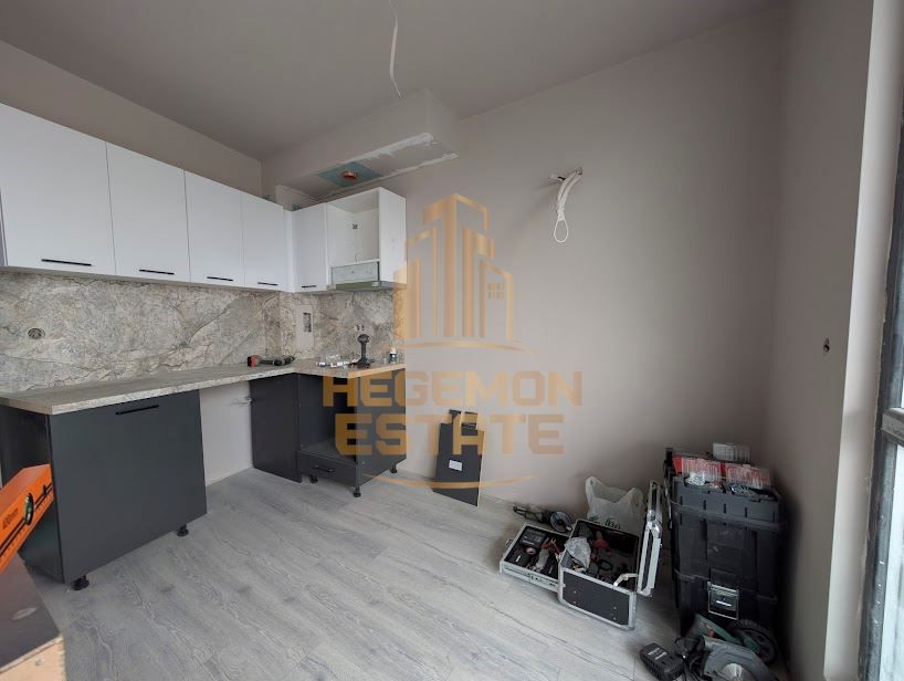 Продава се Двустаен апартамент в к.к. Слънчев ден - 42 кв.м за 1190 €/кв.м - Снимка #2