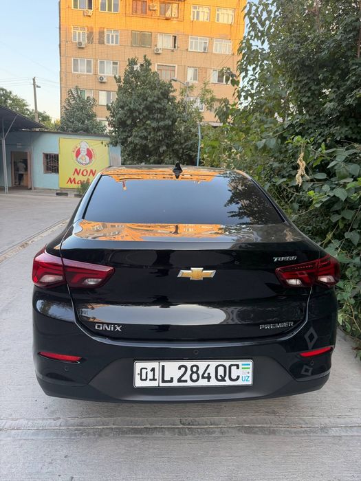 Onix premier full 2024 qora