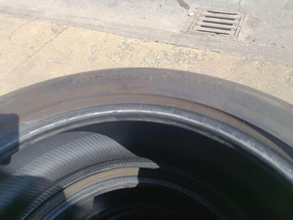 Всесезонни гуми continental 235 55 19.