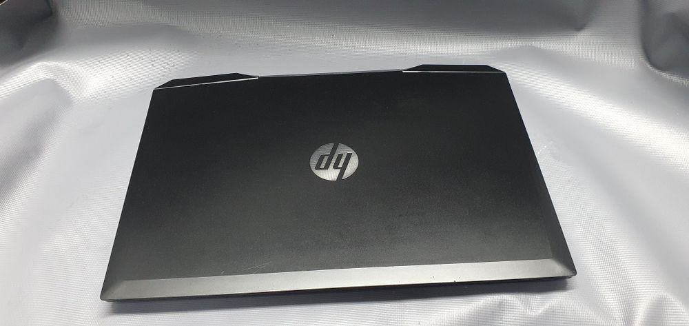 Продам игровой ноутбук Hp.