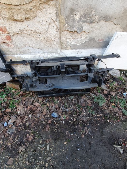 Vând Piese BMW E38 1998 750i casetă direcție radiatoare chedere crem e