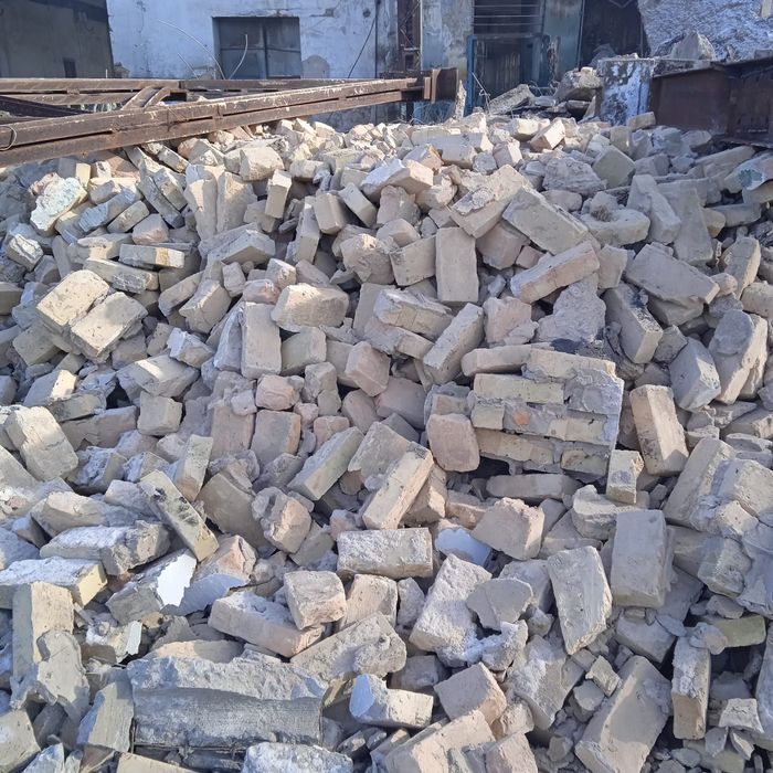 Бу кирпич сатылады срочно