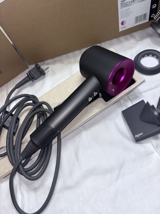 Dyson Supersonic roz rose trandafir fucsia nou feon de uscat parul