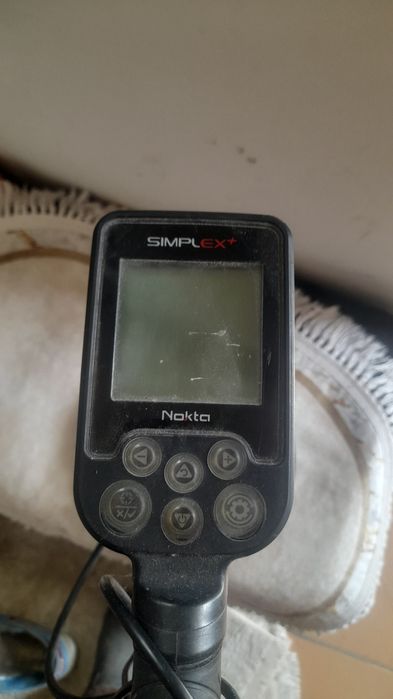 Продам металлоискатель