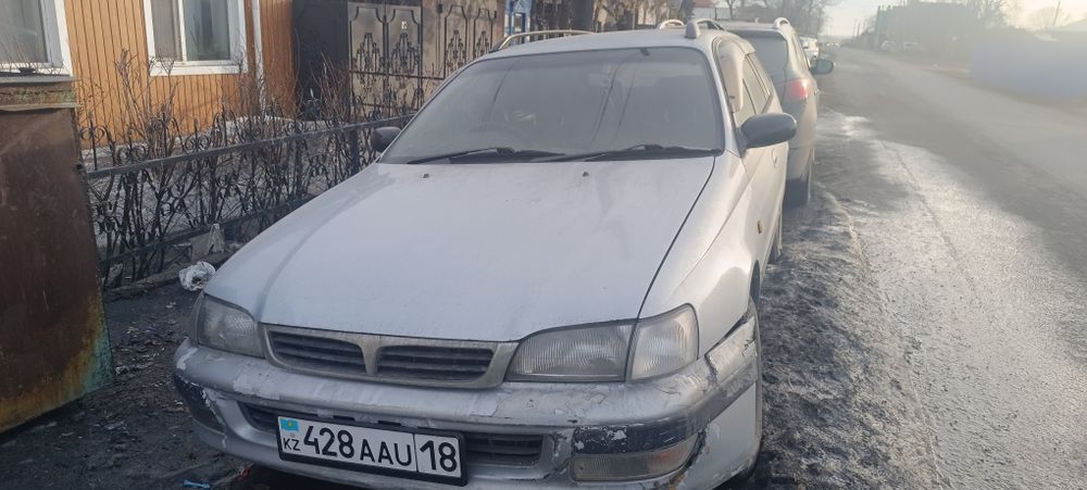 Продам Тойоту калдину 4wd 2.0 акпп