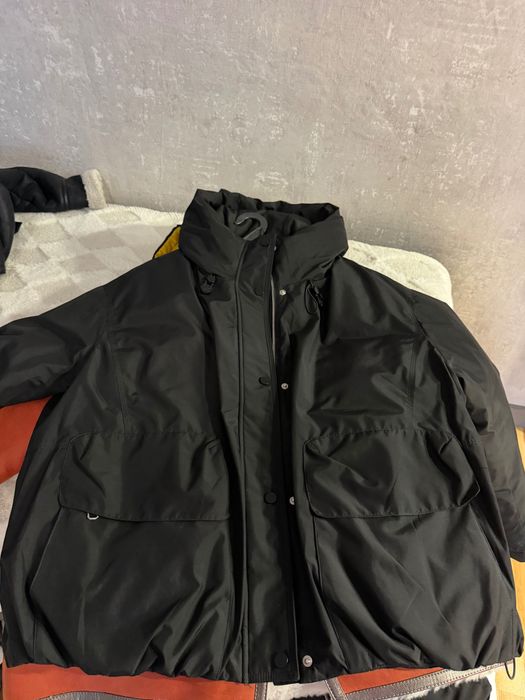 Продам одежду куртки пуховик и т.д