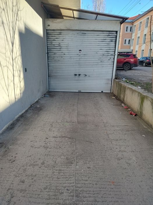 Дава се под наем Гараж / Паркомясто в София, Люлин 10 - 1 кв.м за 76.5 € - Снимка #1