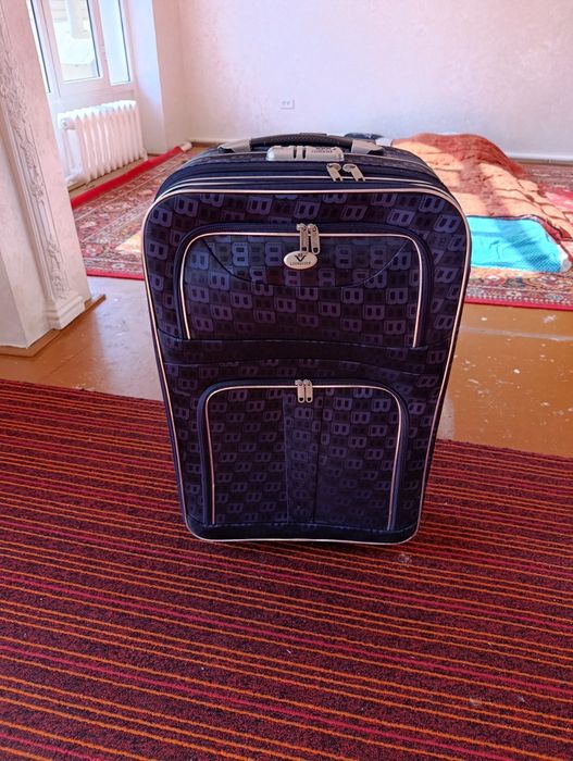 Чемодан на колесах