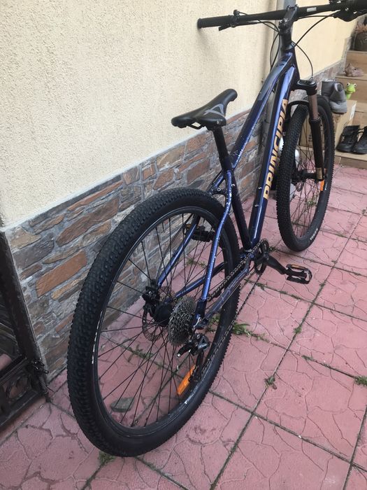 Bicicleta 29 cu frane hidraulice
