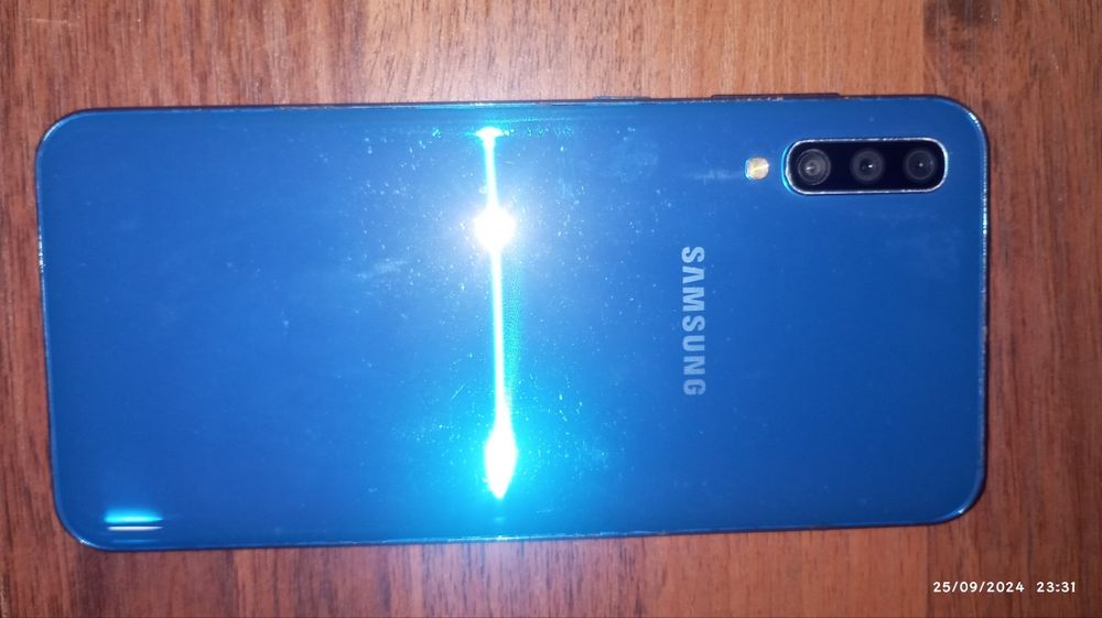 Samsung a50 Holat udar