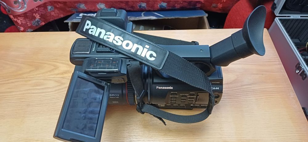 Vand camera profesionala Panasonic AC-AG90 AEJ modelul 2