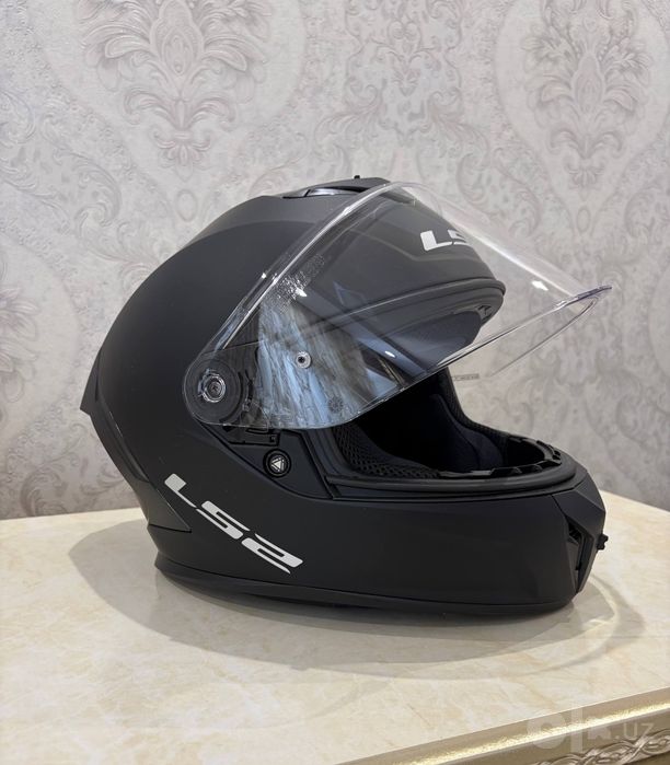 LS2 RAPID III BLACK MATT himoya shlemi (M)