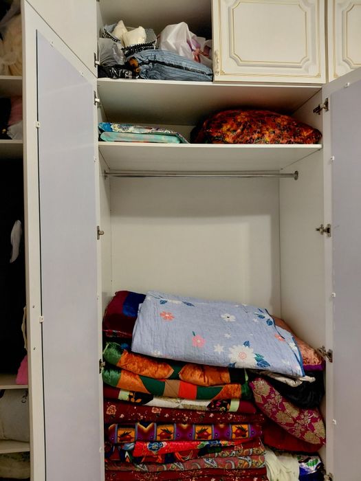 Шкаф сатылады түсі ақ