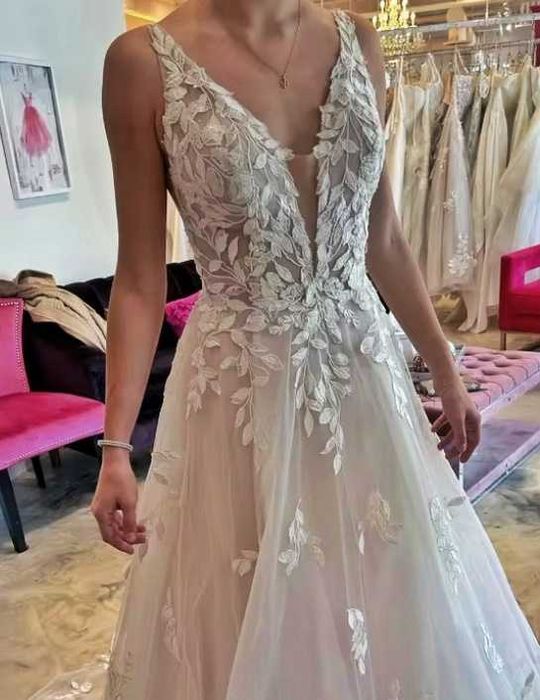 НОВА булчинска рокля и 2м. було