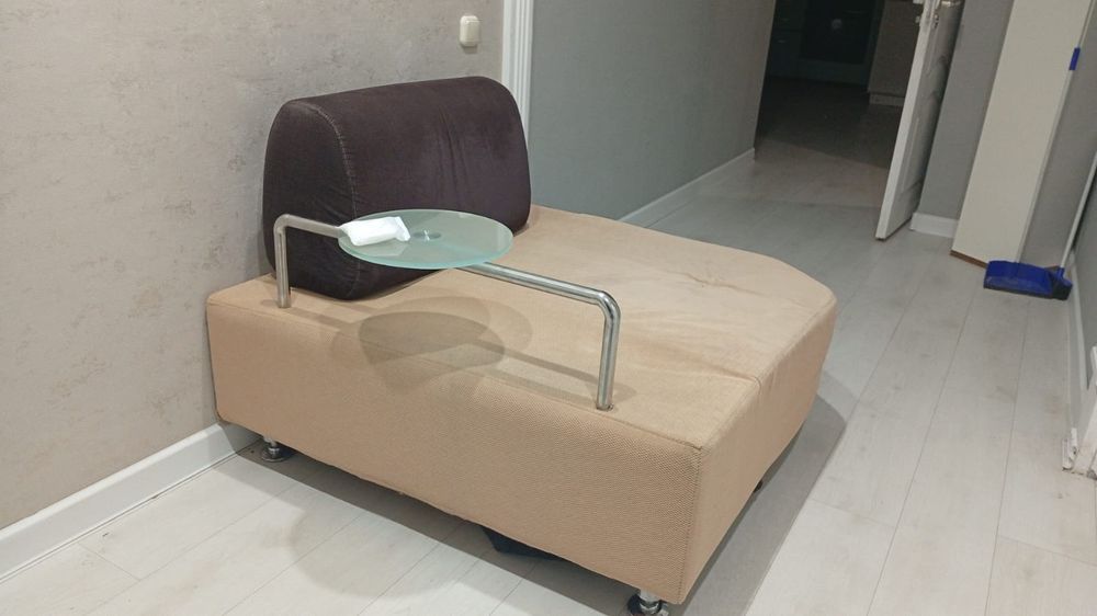 Продам почти даром