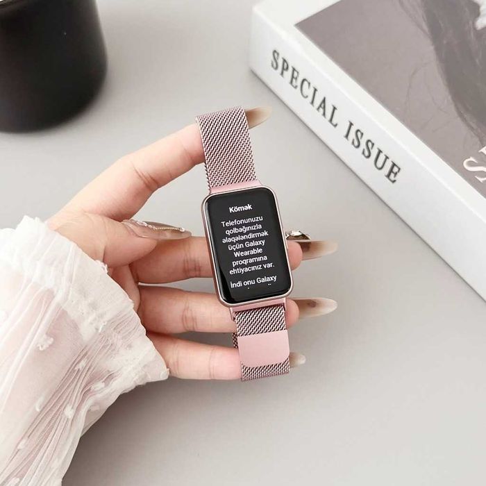 Milanese магнитна верижка каишка Samsung Galaxy Fit 3 Галакси Фит 3