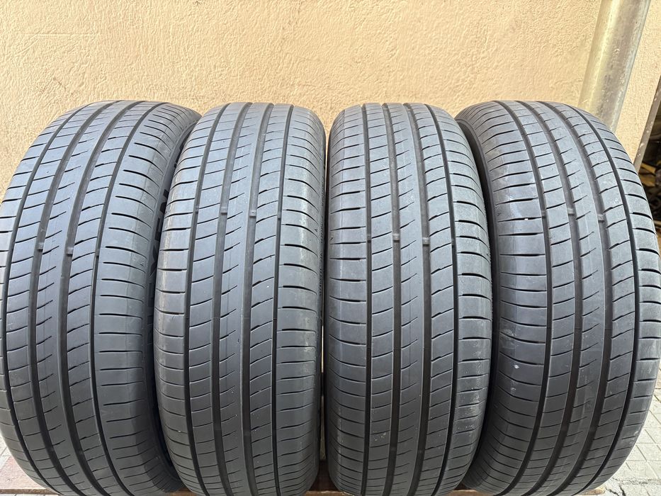 Автомобилни гуми 215 65 17 Nexen