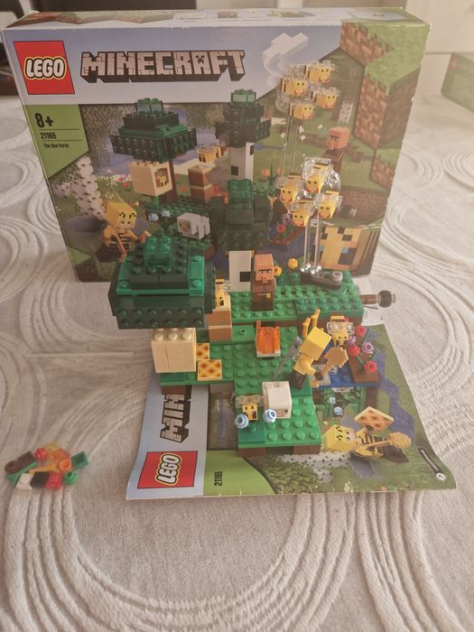 Vând Lego 21165 Minecraft