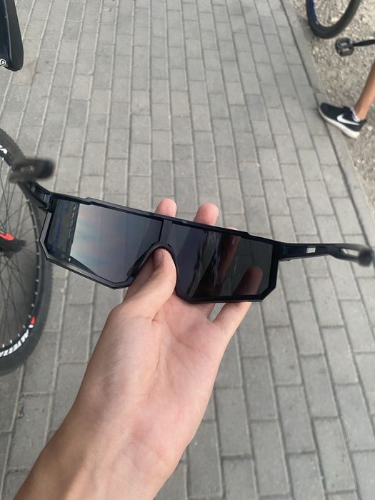 Продам спортивный очки