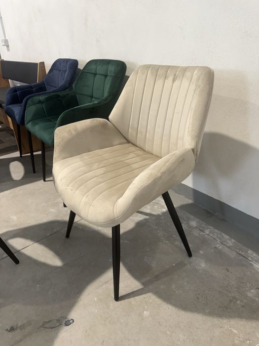 Scaune dining moderne – 20 bucăți disponibile – noi, confort premium