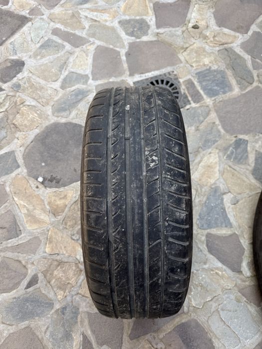 Vand 2 cauciucuri Dunlop Vara 225 60 r17